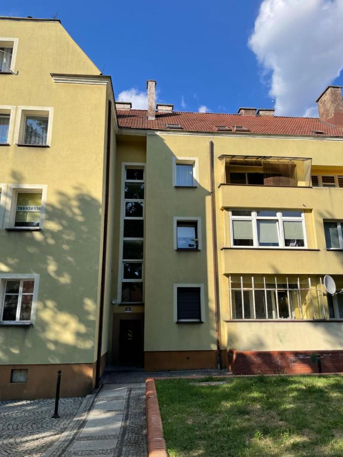 Small Apartament In Heart Of Boleslawiec City ภายนอก รูปภาพ